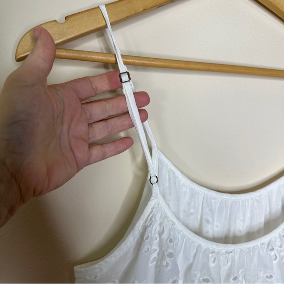 Trovata Birds of Paradis Julien Eyelet Dress in White Size L - Picture 6 of 11